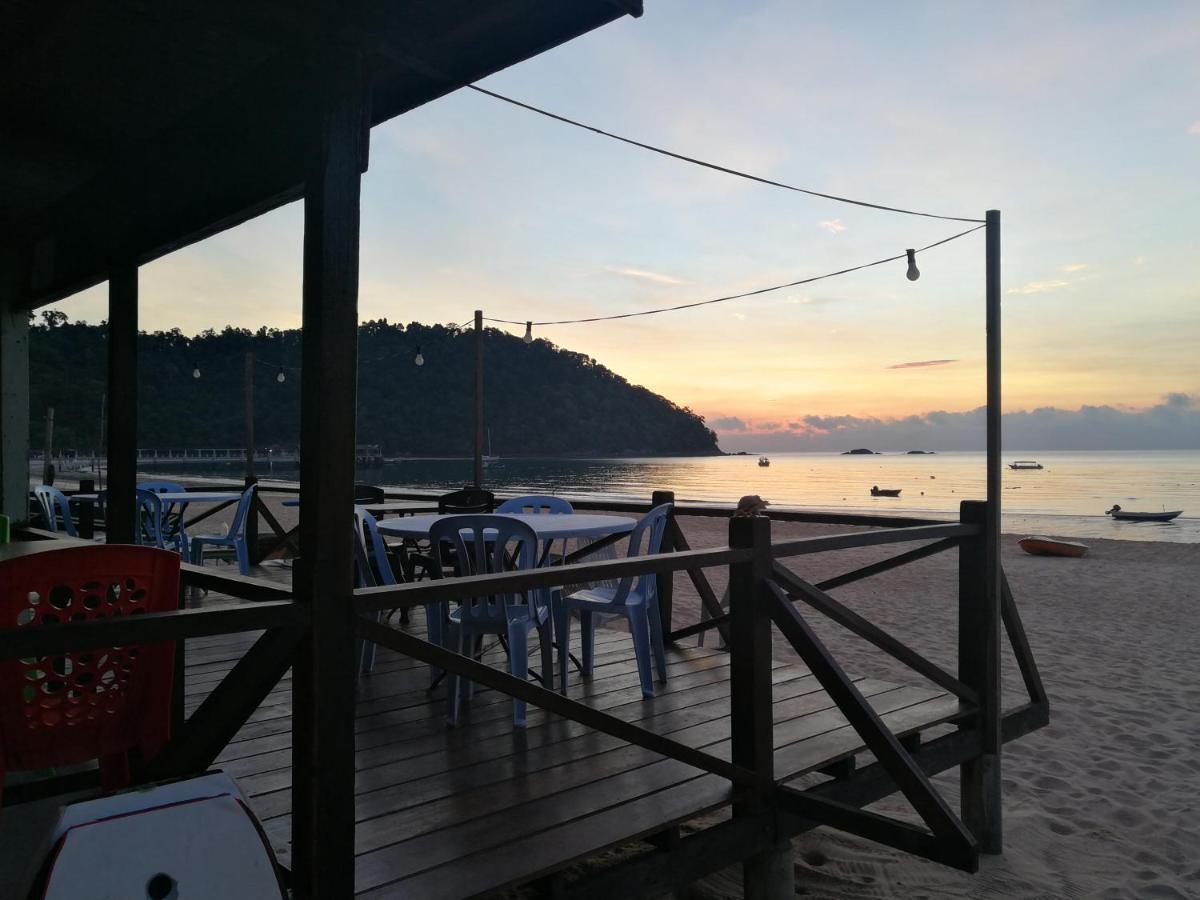 Rainbow Tioman Cottage Kampong Juara Екстериор снимка