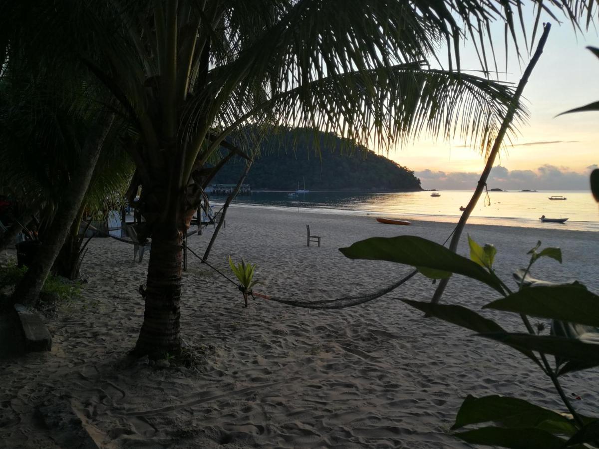 Rainbow Tioman Cottage Kampong Juara Екстериор снимка